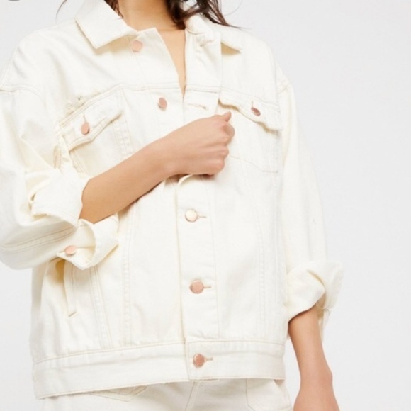 Free People White Trucker Denim Jean Jacket NWT - Picture 3 of 8